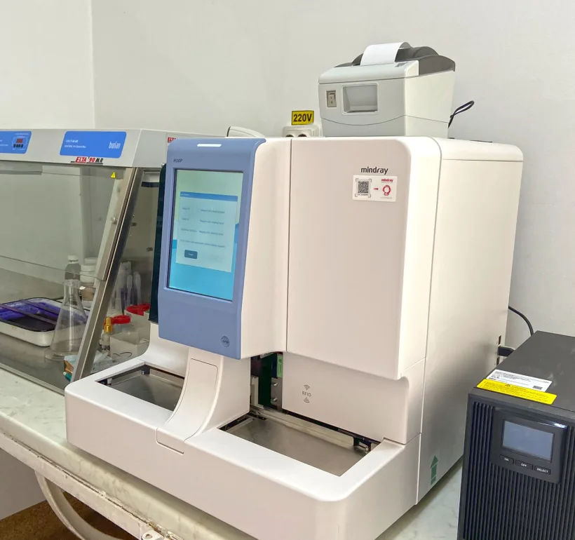 Laboratorul spitalului din Tecuci, complet modernizat cu echipamente medicale de ultimă generație