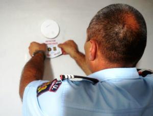 ISU va monta gratuit detectoare de fum &icirc;n locuințe din Galați  &nbsp;