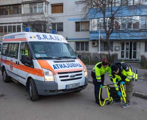 50 de solicitări ale gălățenilor pentru ambulanța socială, în patru luni